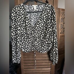 H & M Floral Black and White Women's Top- Size L